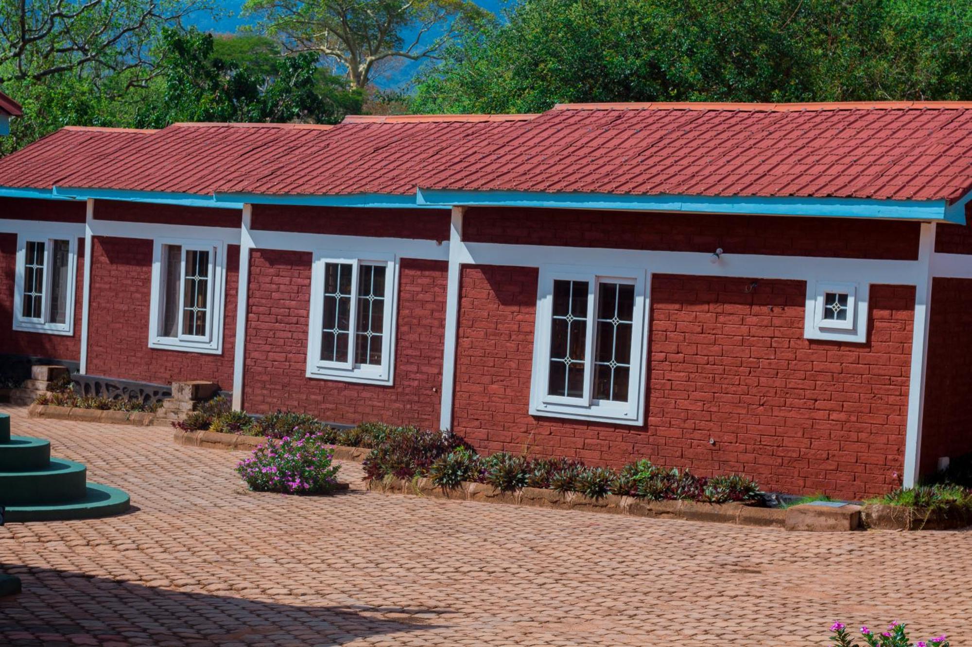 Mkomazi Hotels And Camps Hegoma Luaran gambar